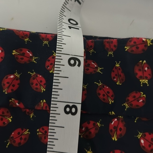 Talbots Heritage Fit Navy Blue Ladybug Print Cropped Pants -Size 4p - Picture 7 of 9